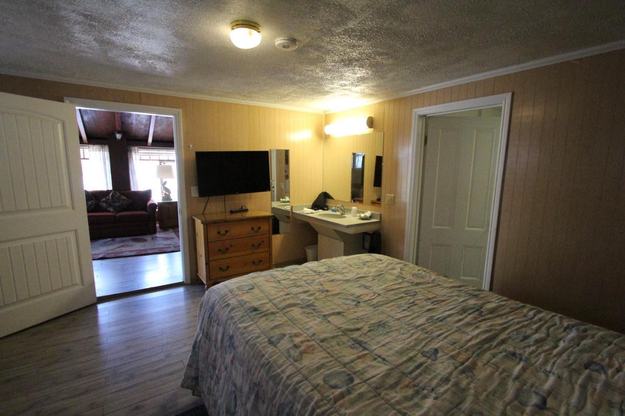 Edgewater Beach Inn & Suites サンタクルーズ エクステリア 写真