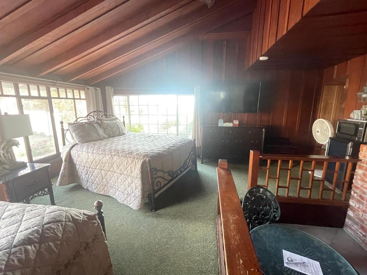 Edgewater Beach Inn & Suites サンタクルーズ エクステリア 写真