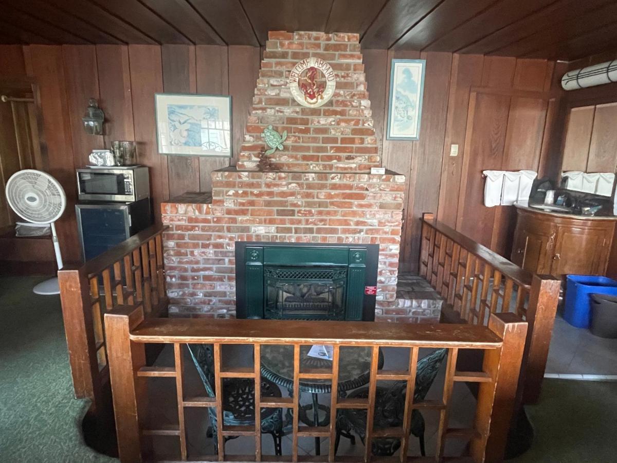 Edgewater Beach Inn & Suites サンタクルーズ エクステリア 写真